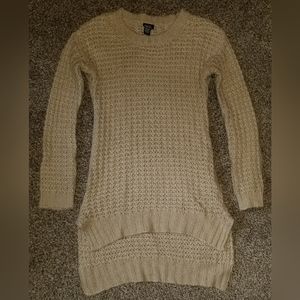 Rue21 tan knitted sweater, size medium.